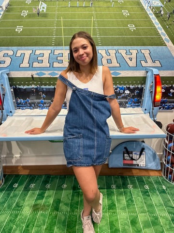 UNC Tar Heels White Ribbed V-Neck Crop Top