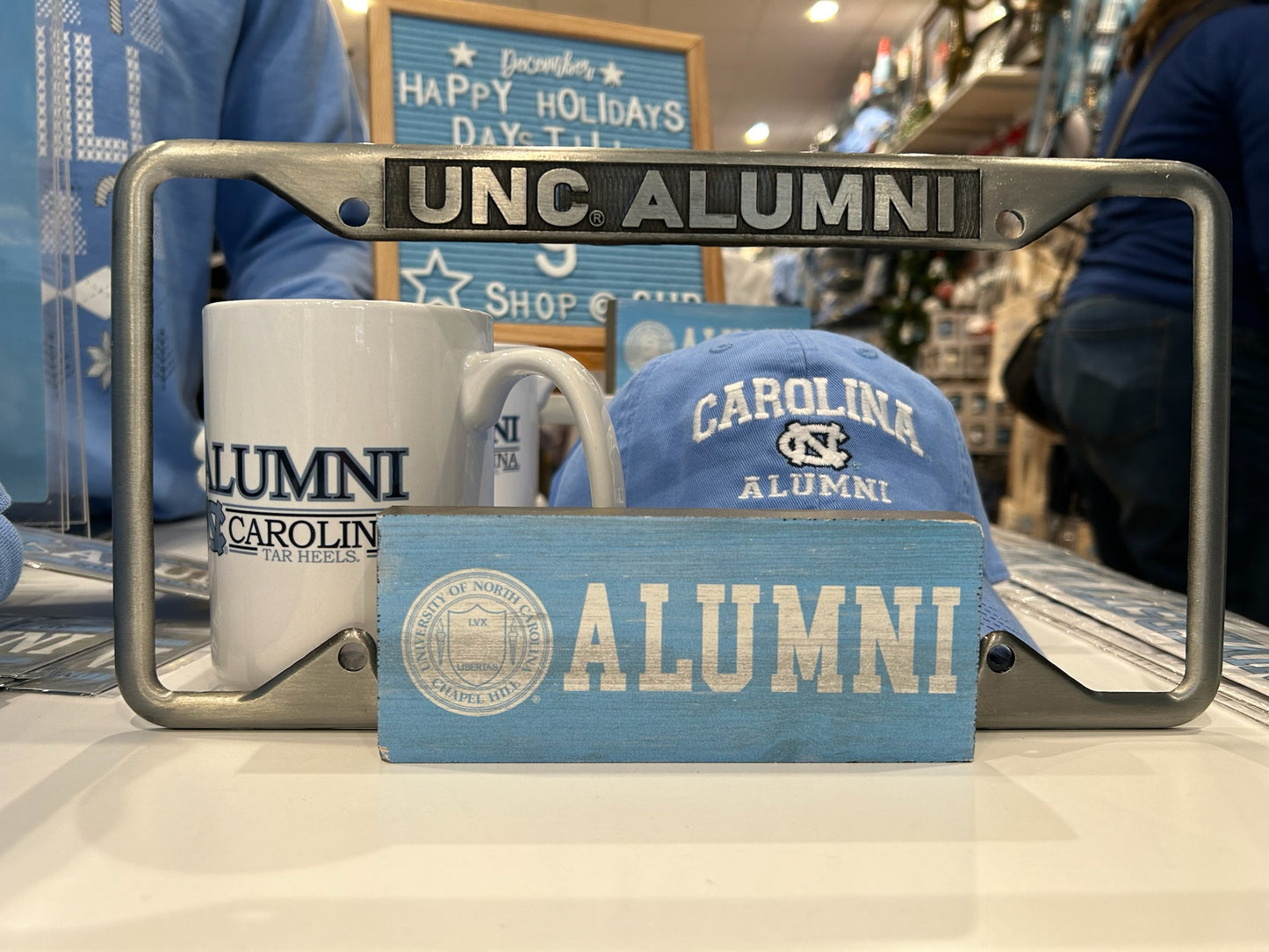 UNC Alumni Desk Top Block