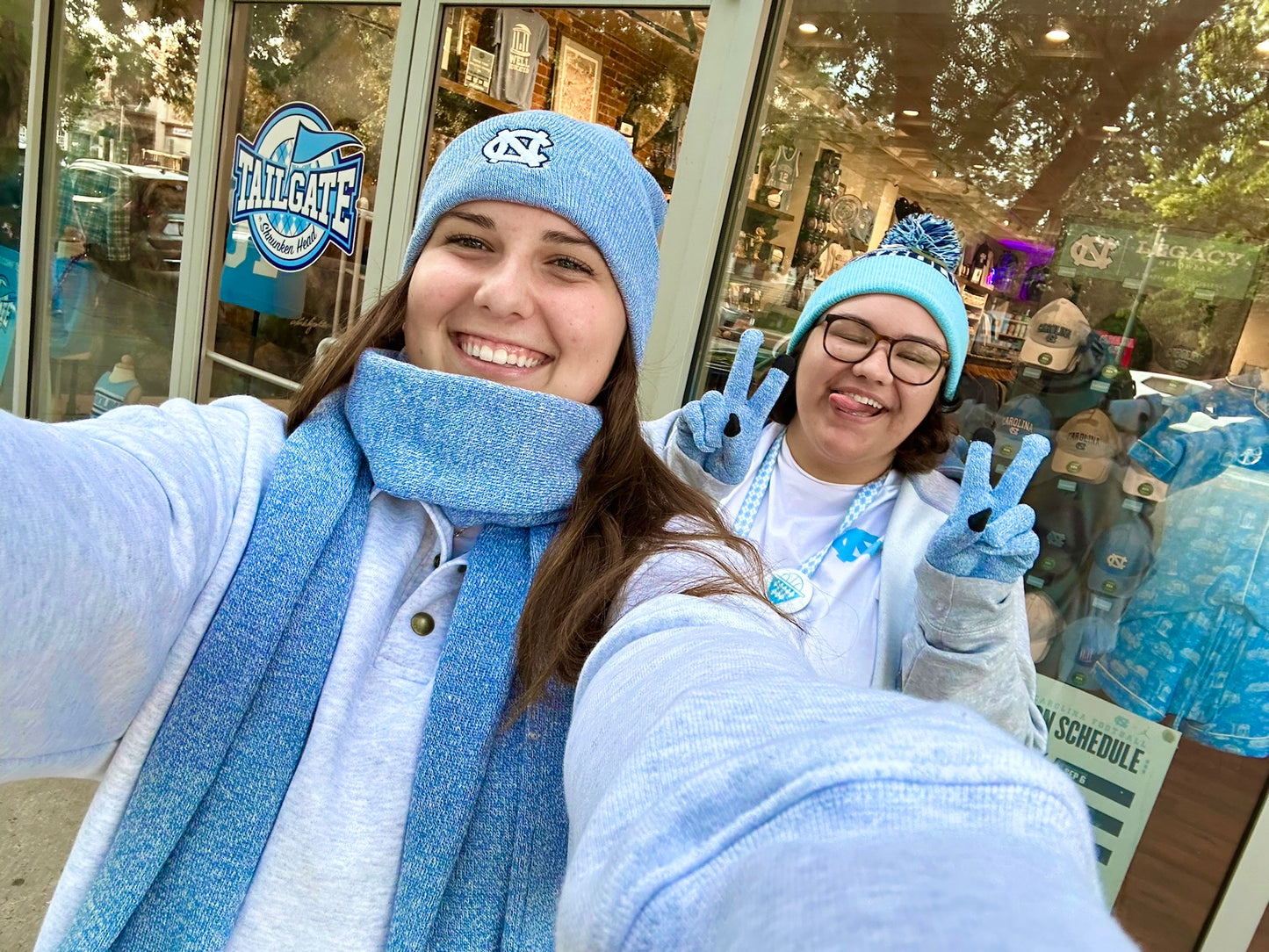 North Carolina Tar Heels Winter Knit Scarf in Blue