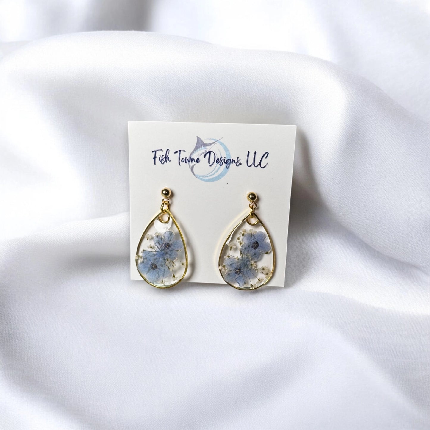 Blue Forget-Me-Not Queen Anne's Lace Resin Teardrop Earrings