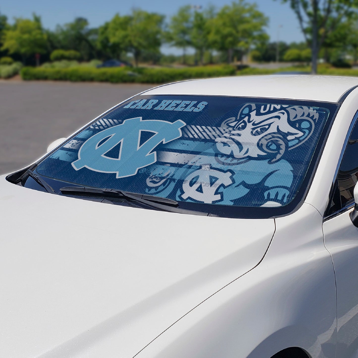 North Carolina Tar Heels Auto Shade with Primary Logo, Alternate Logo and Wordmark by Fanmats
