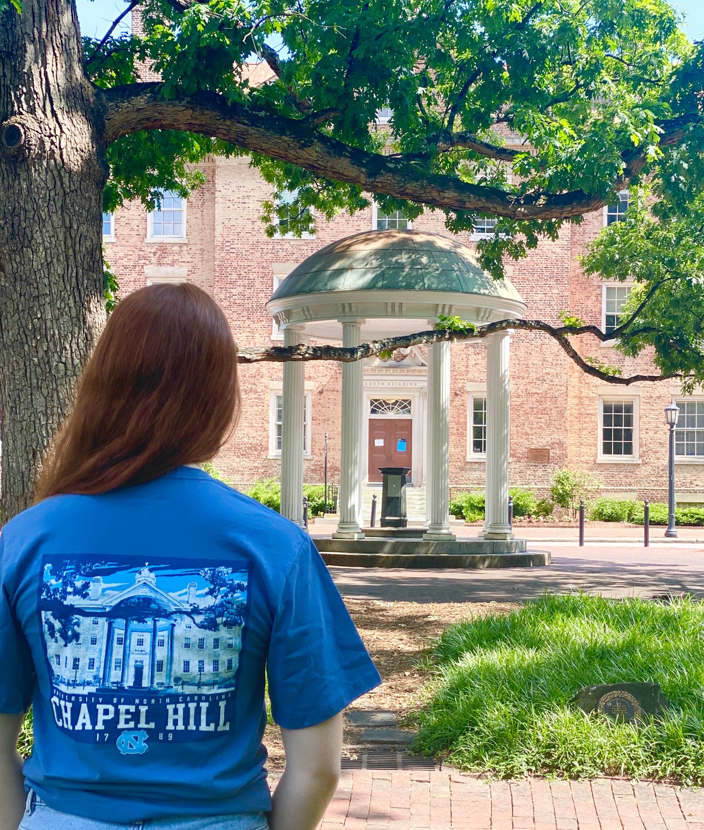 UNC Campus Local Old Well T-Shirt