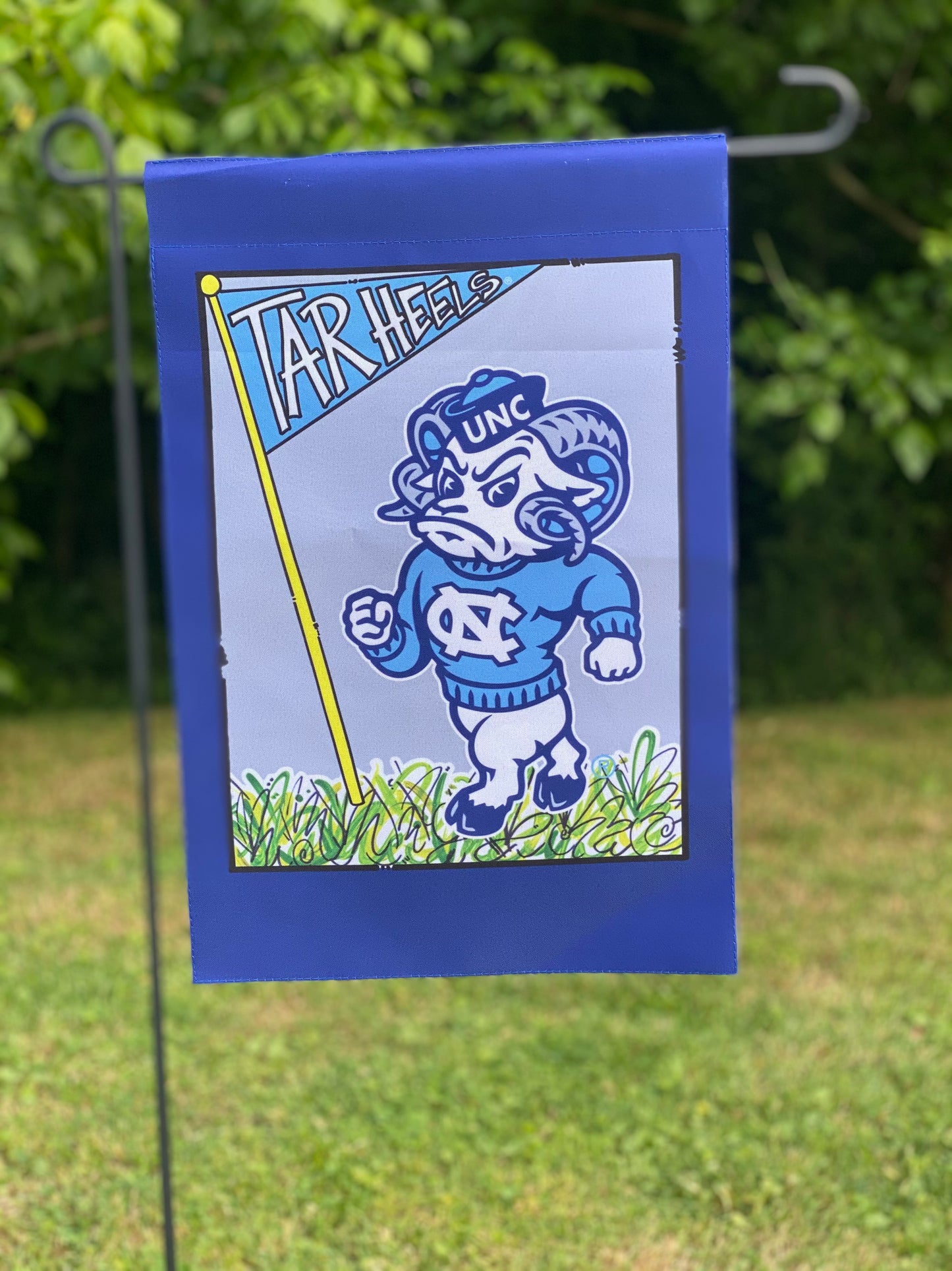 North Carolina Tar Heels Magnolia Lane Mascot Rameses Garden Flag