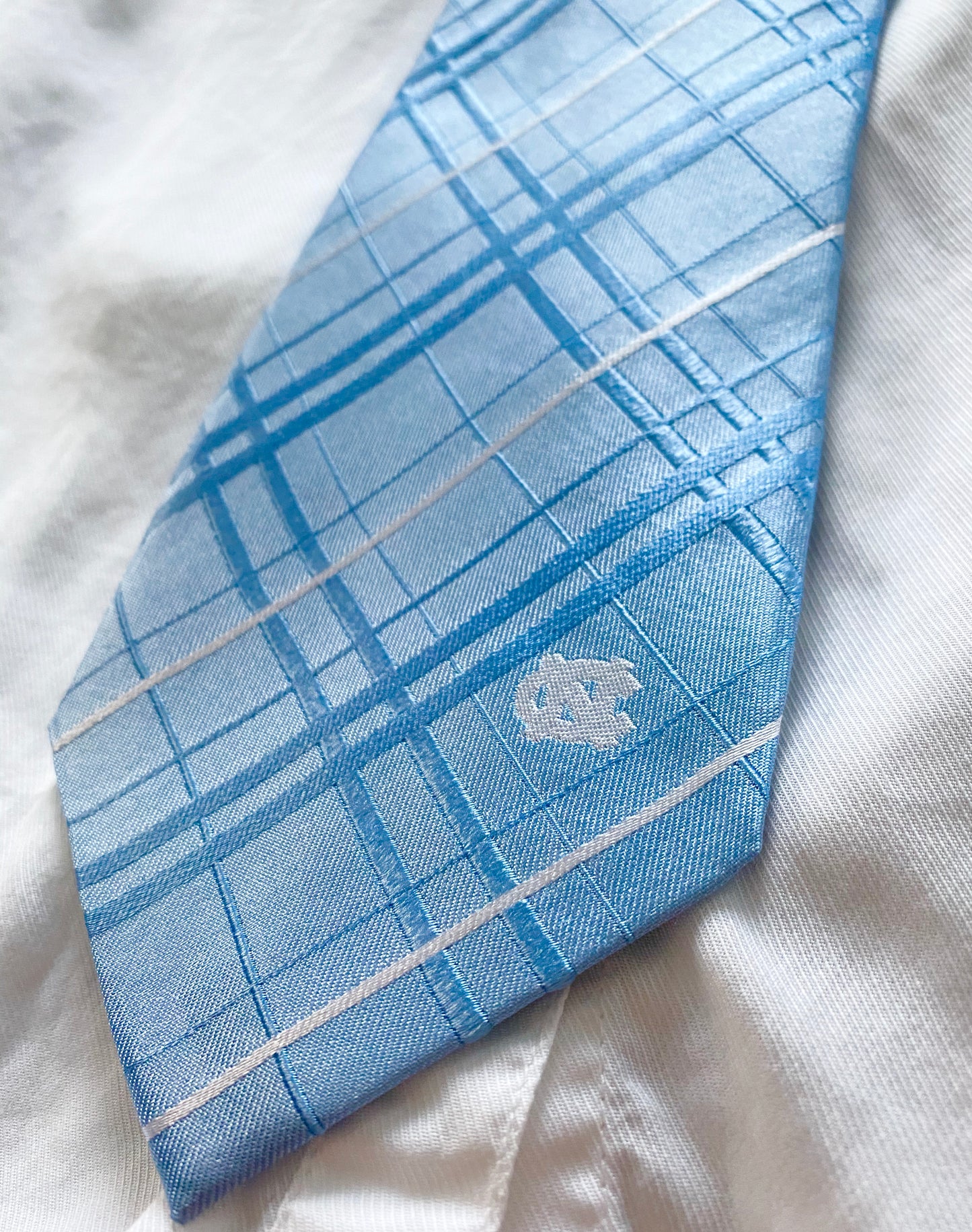 UNC Oxford Woven Men’s Tie by Eagles Wings