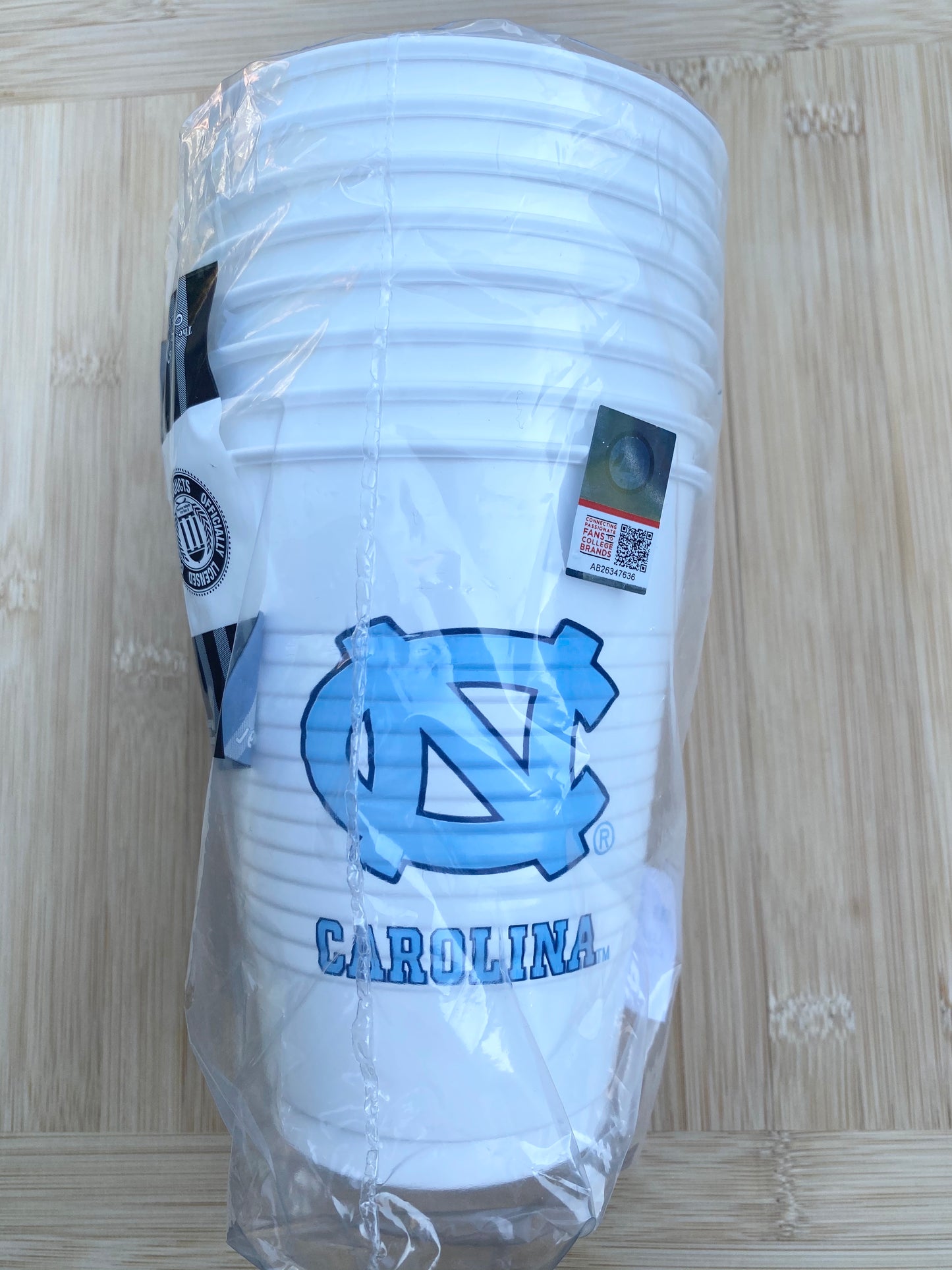 UNC White 16oz Plastic Cups - Set of 8