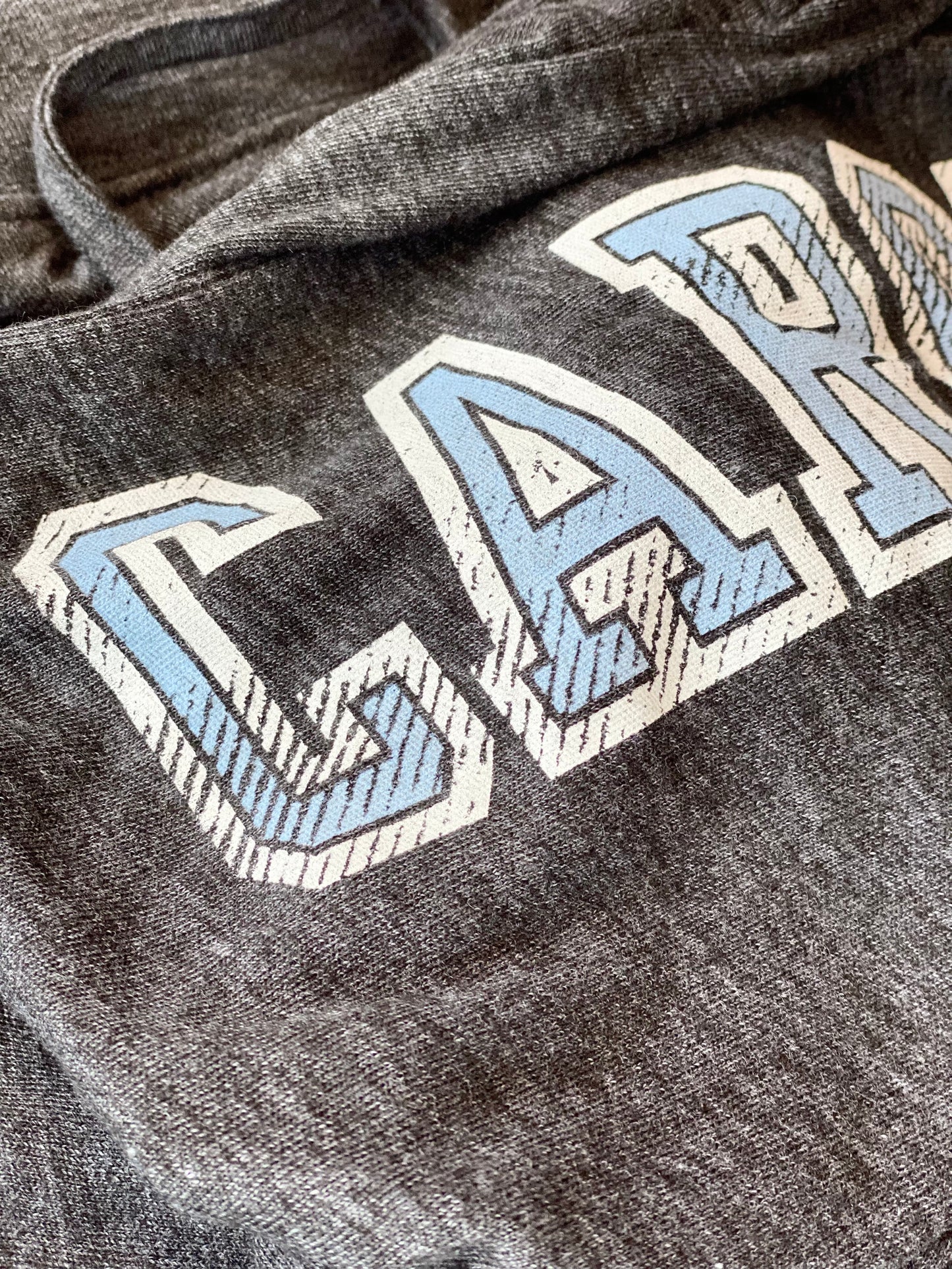 UNC Women’s Joggers in Comfort Thin Material Heathered Black