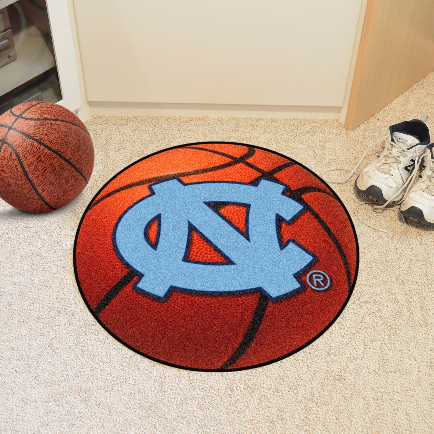 North Carolina Tar Heels Basketball Mat with NC Logo by Fanmats