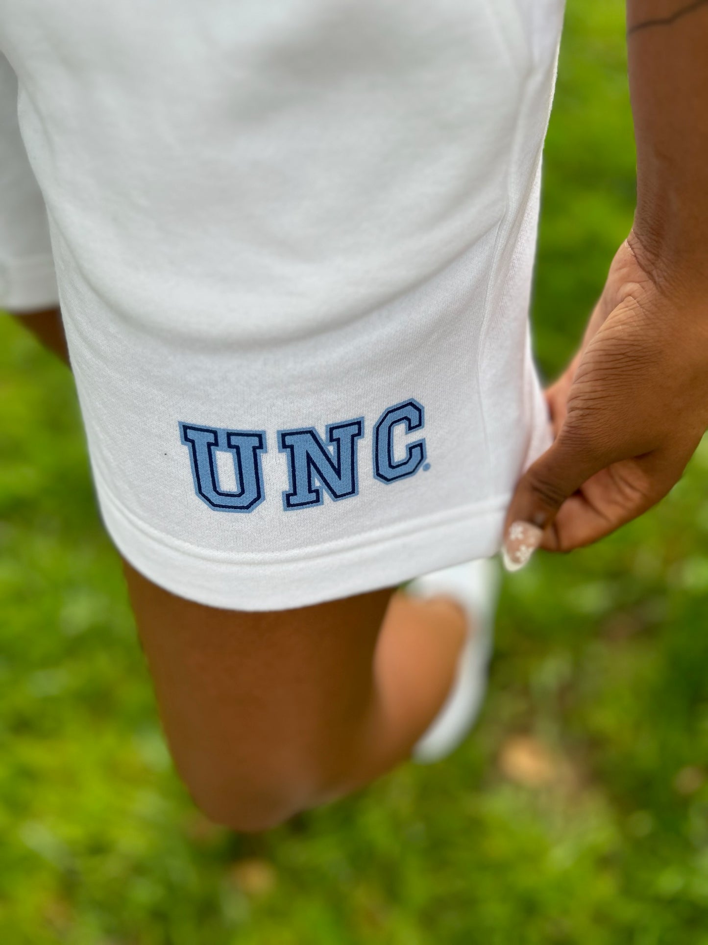 UNC Tar Heels Women’s Shorts in White from League