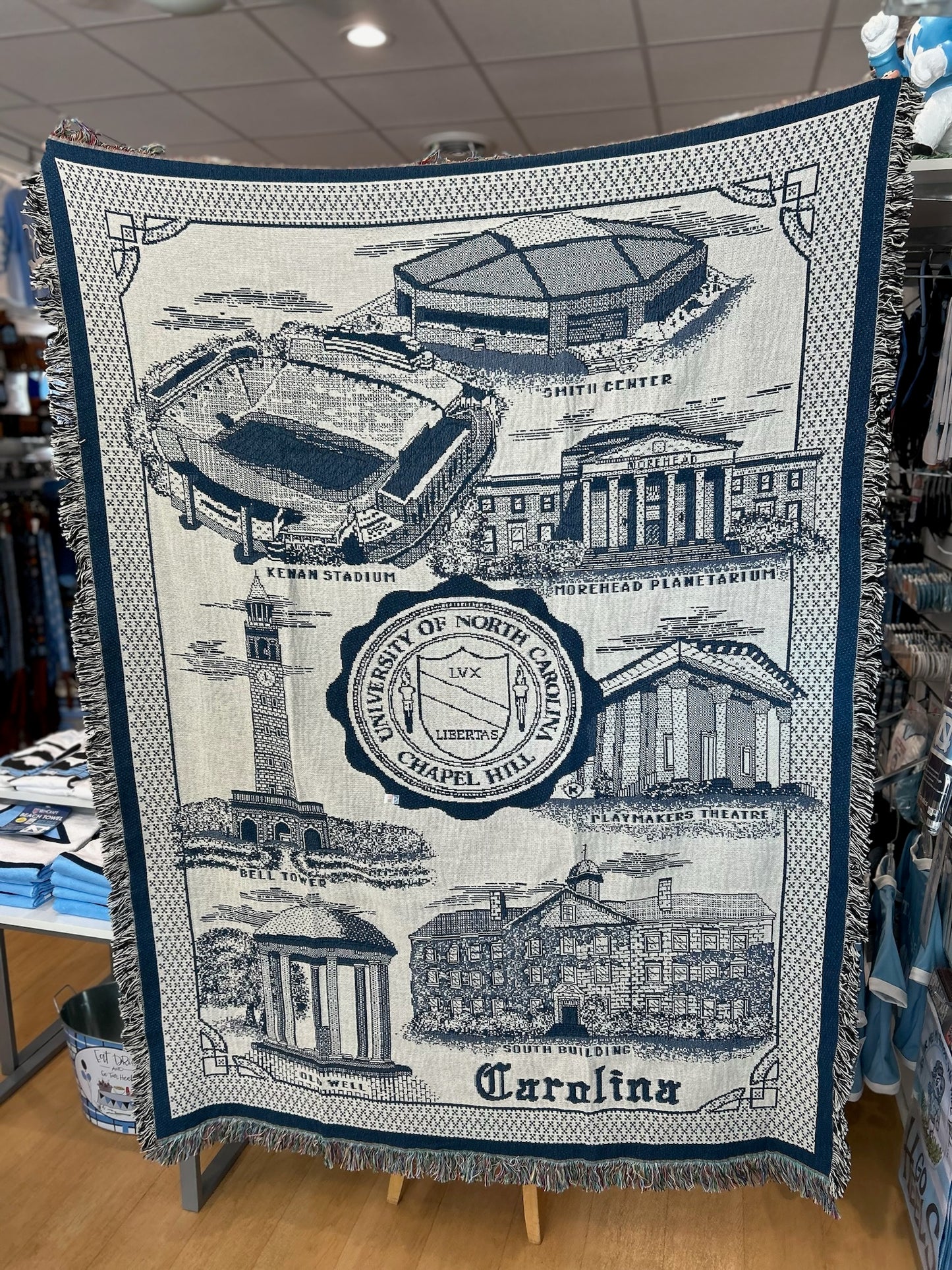 North Carolina Tar Heels Tapestry Throw Blanket in Navy