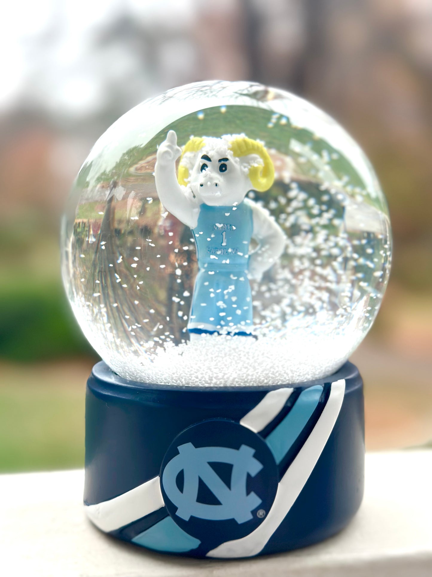 North Carolina Tar Heels Snow Globe