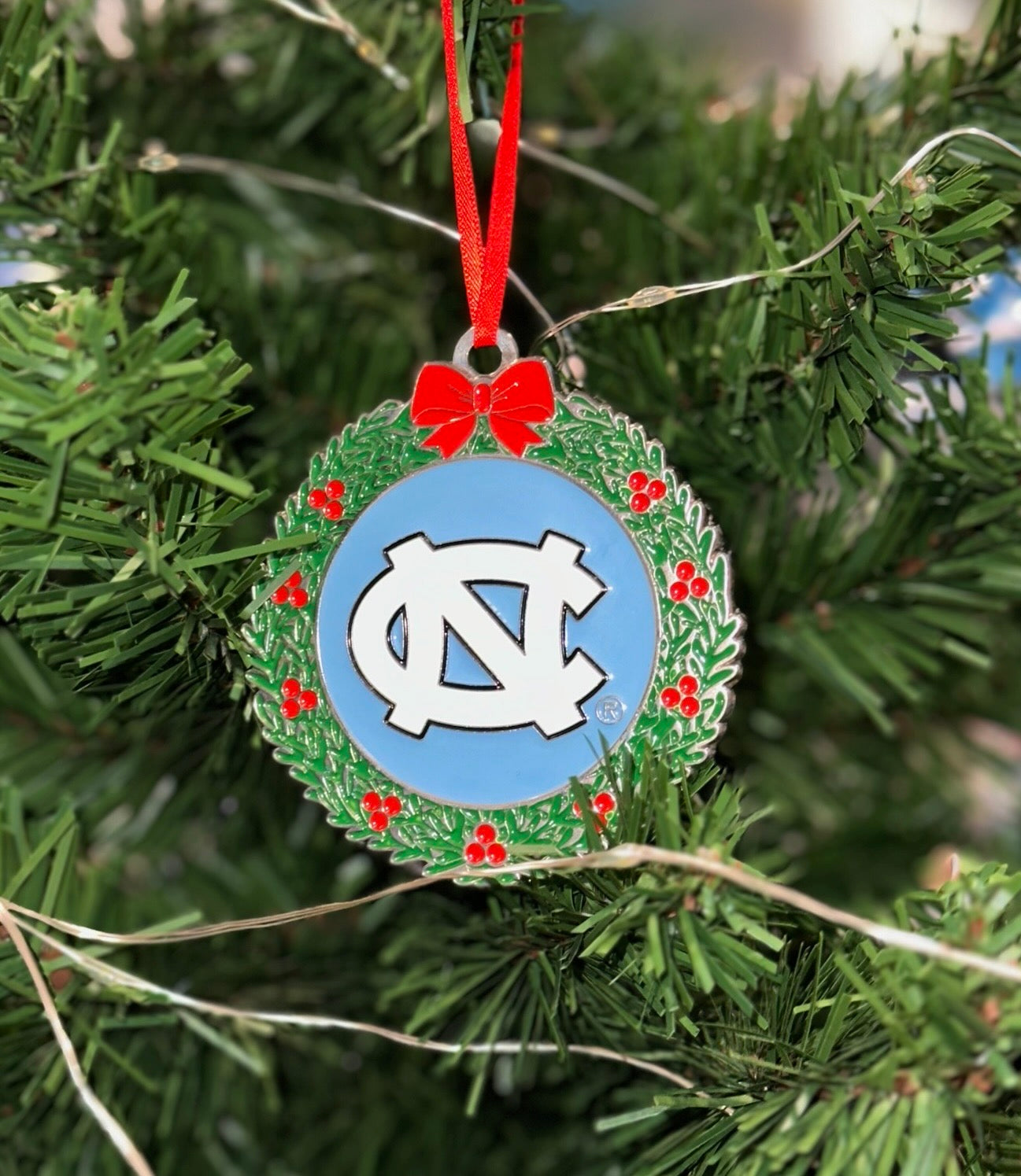 North Carolina Tar Heels Christmas Ornament Metal Wreath