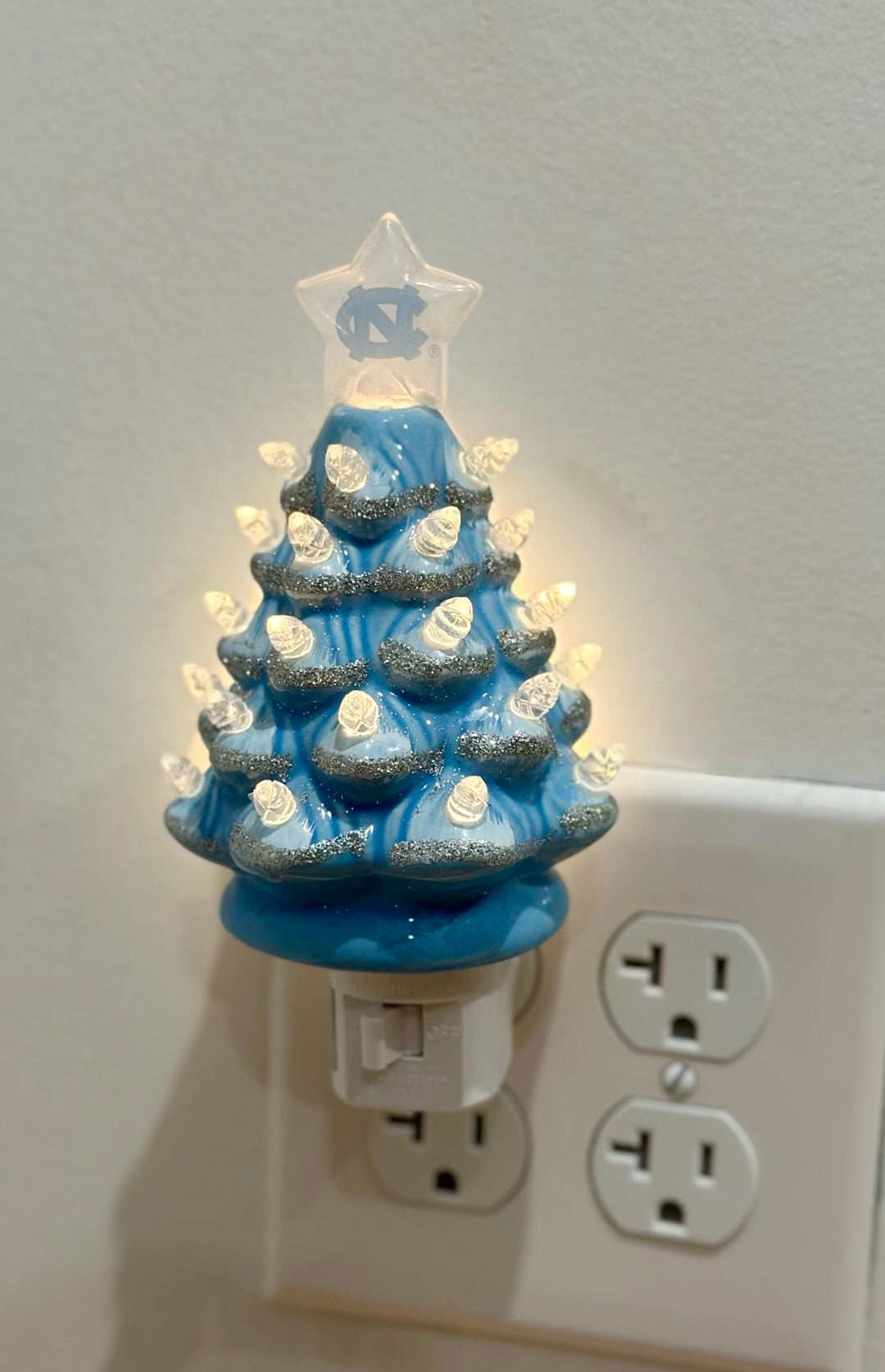 Carolina Tar Heels Ceramic Christmas Tree Night Light 6.5"