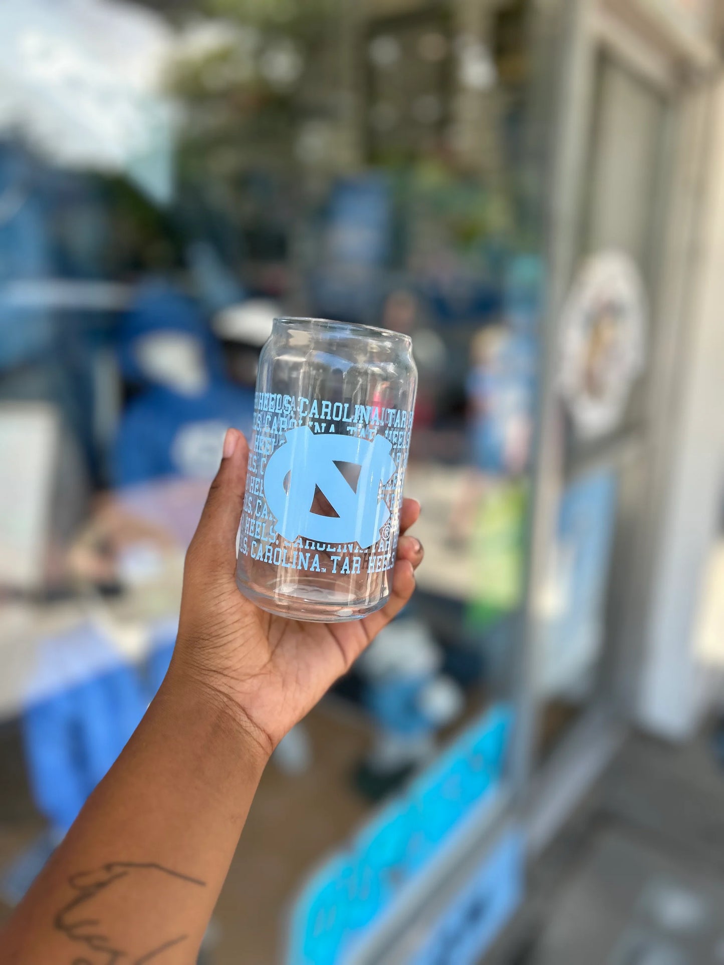 Can Shaped North Carolina Tar Heels Pint Glass with Bamboo Lid Combo