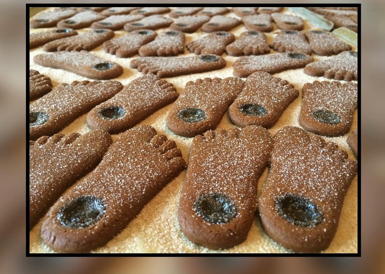 Habey's HEEL Cookies Tin