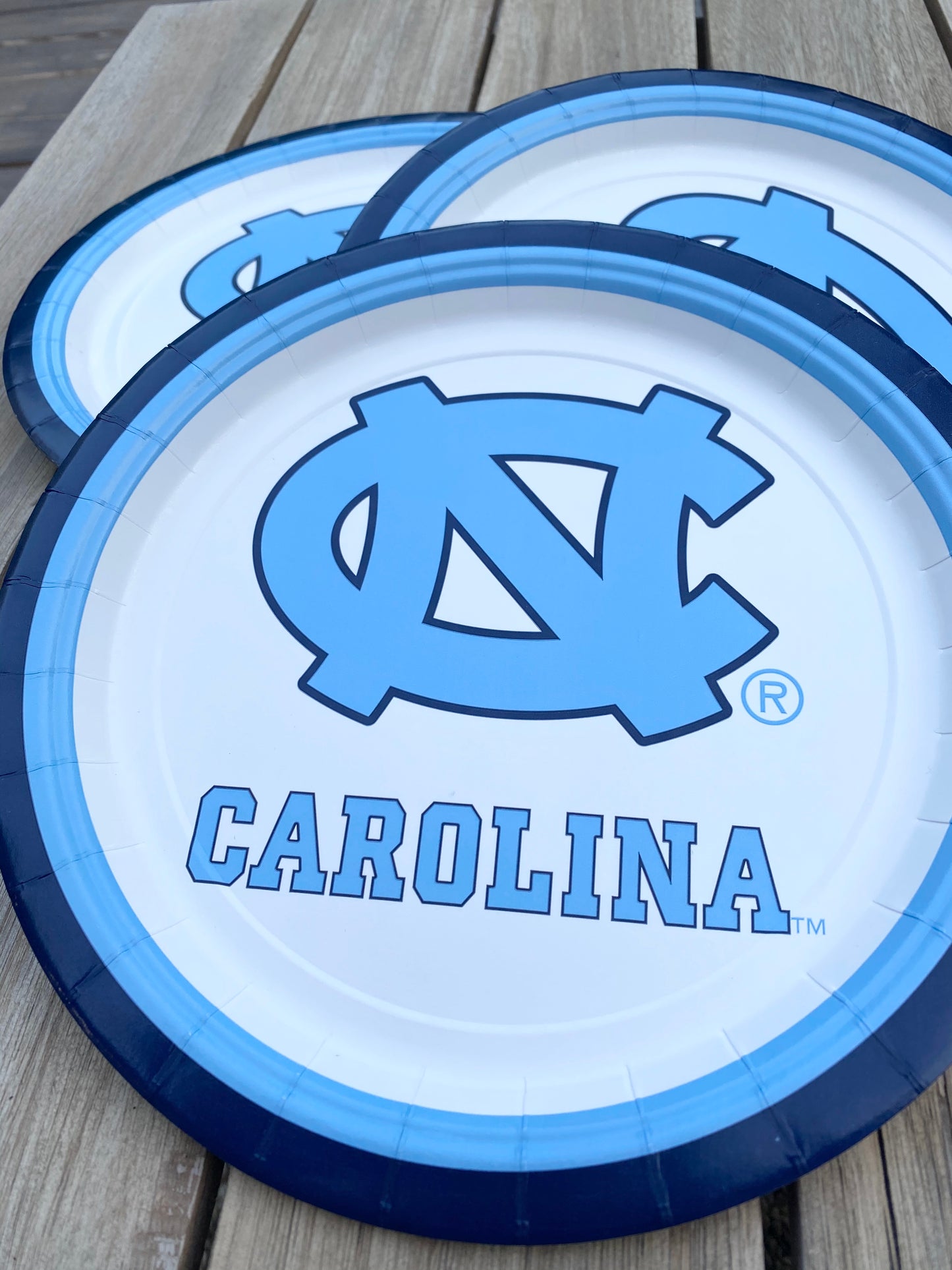 North Carolina Tar Heels 9 Inch Paper Plates (10 Count)