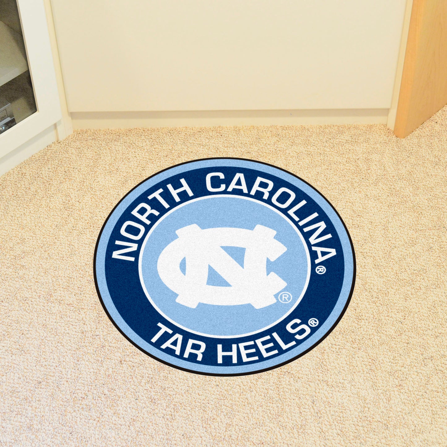North Carolina Tar Heels Roundel Mat with NC Logo by Fanmats