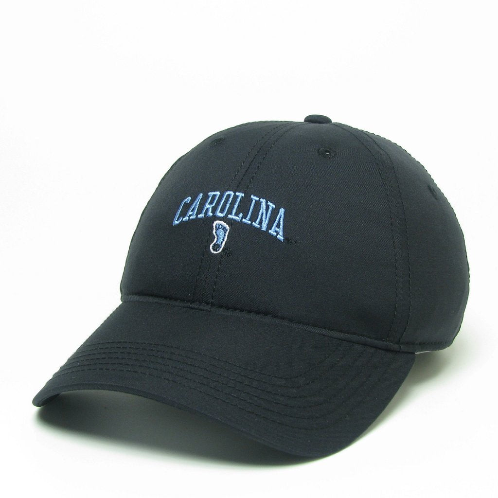 Dry Fit UNC Hat with Tar Heels Logo in Black