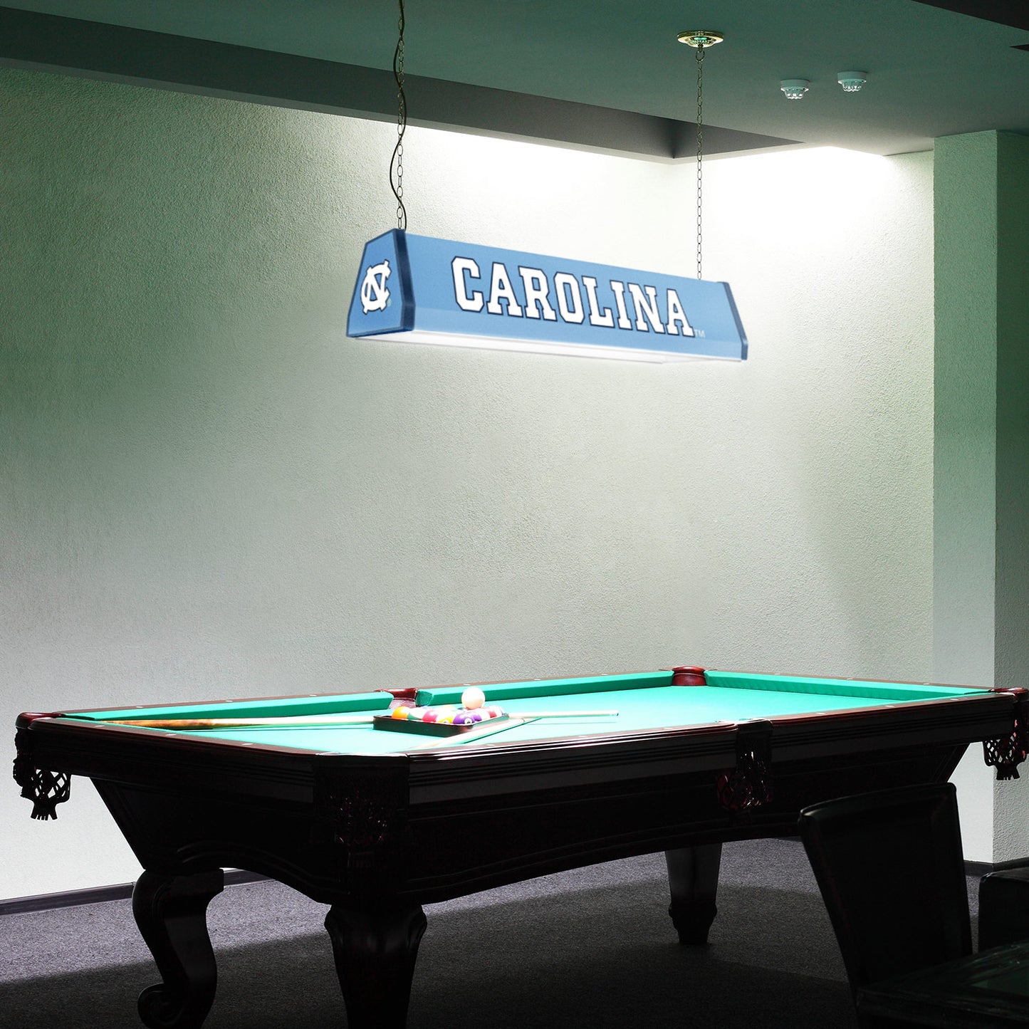 North Carolina Tar Heels: Standard Pool Table Light Carolina Blue / NC Cap