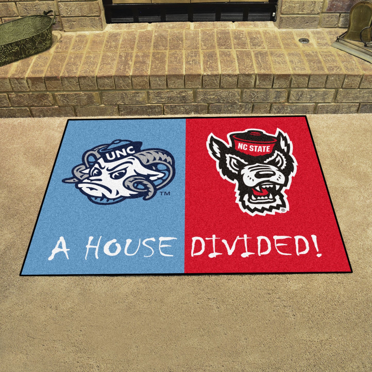 North Carolina Tar Heels House Divided Mat with House Divided by Fanmats