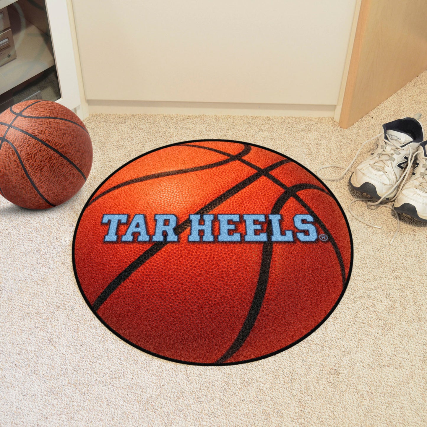 North Carolina Tar Heels Basketball Mat with Tar Heel Logo by Fanmats