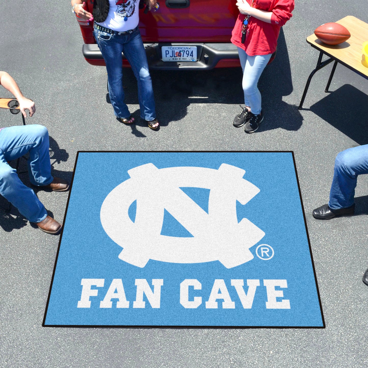 North Carolina Tar Heels Fan Cave Tailgater with NC Logo by Fanmats