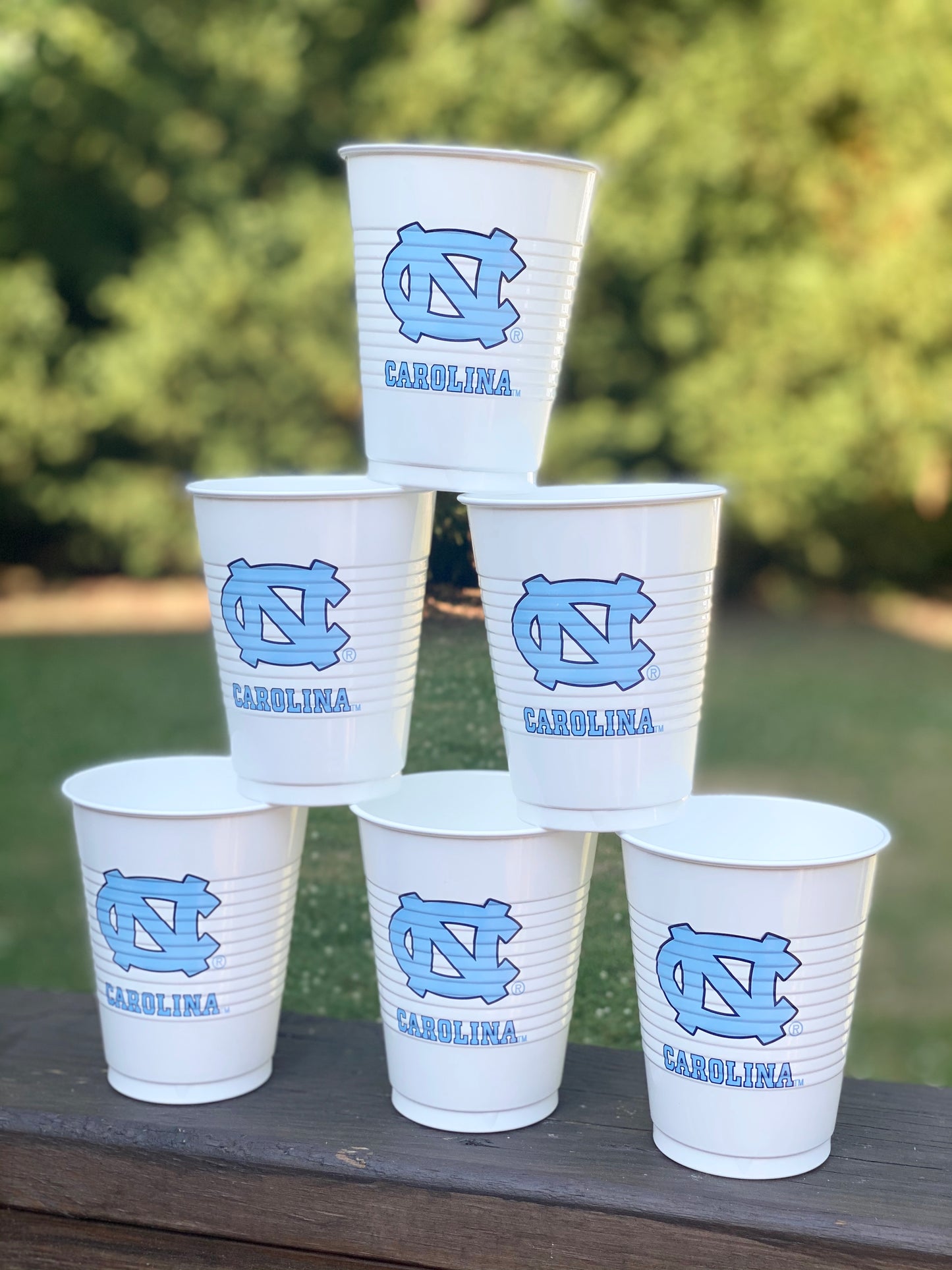 UNC White 16oz Plastic Cups - Set of 8