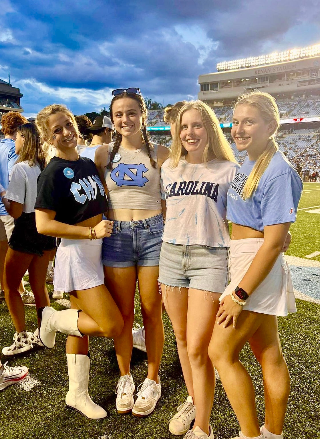 UNC Cropped Tank Top - Athletic Women's Carolina Tar Heels Midi Crop Tank